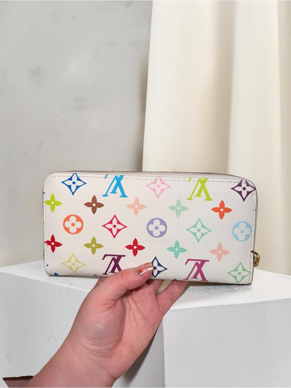 White monogram design Zip-Wallet